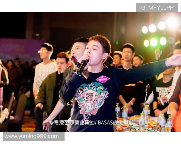 不追求完美的足球明星如何在赛场上找到自我与快乐的平衡