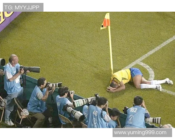 足球明星风采尽显瞬间捕捉精彩瞬间的图片分享与回顾